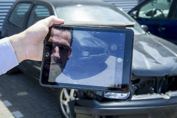 Auto inbraakschade